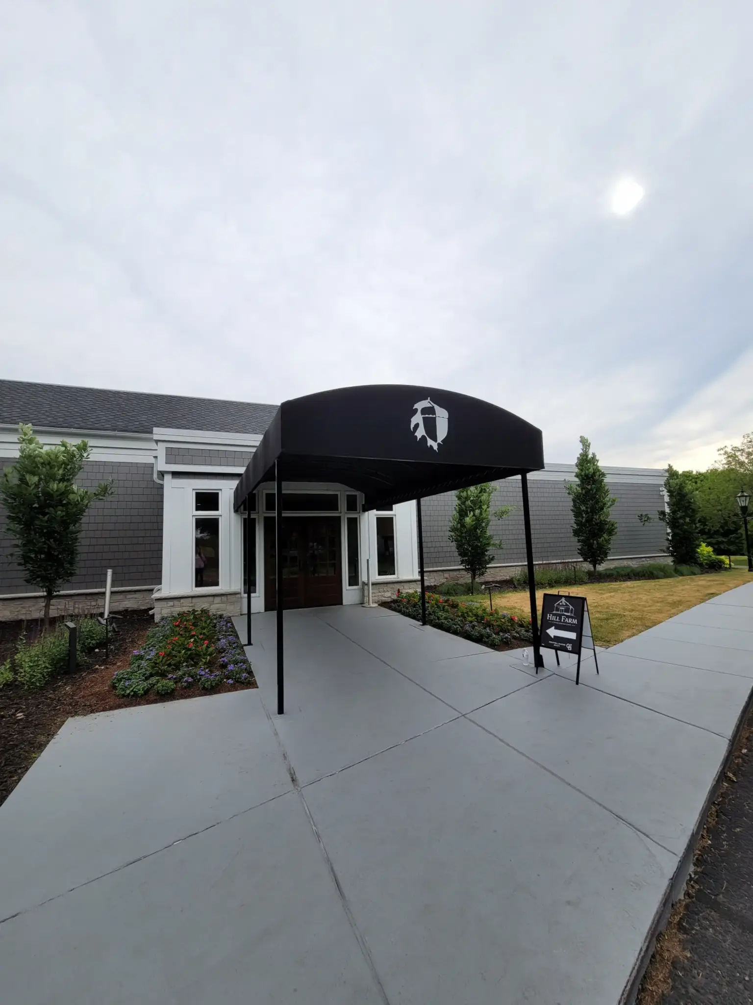 condominium building community: Hill Farm